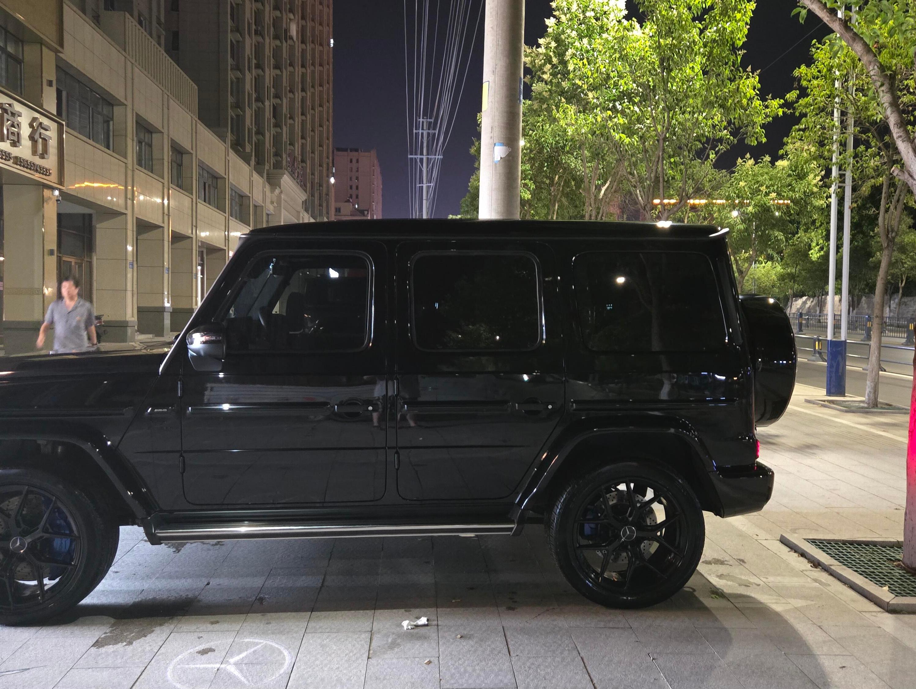 二手奔驰 奔驰G级 黑色/红色 2022款 G 500