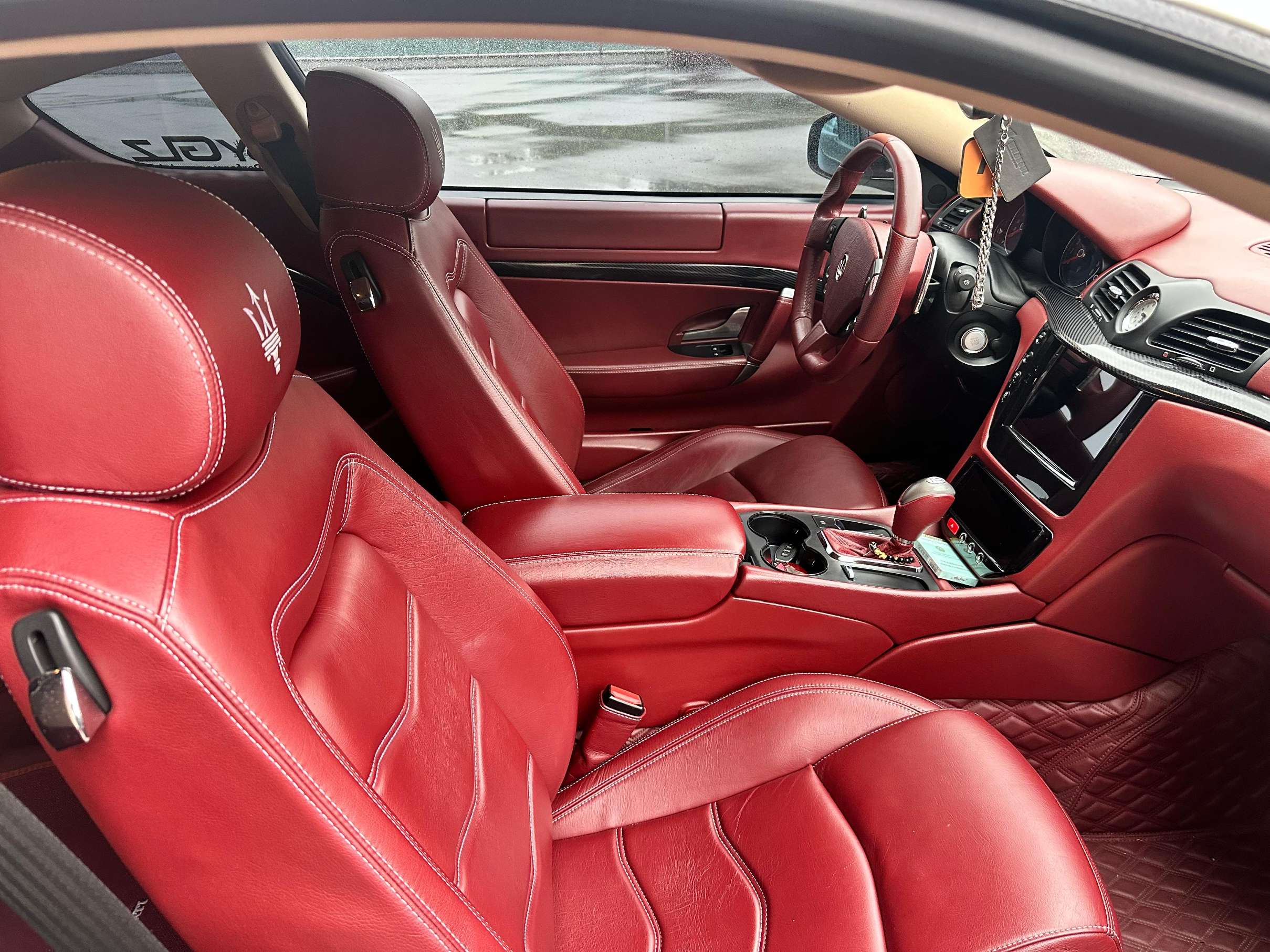 二手玛莎拉蒂 GranTurismo 白色/红色 2007款 4.2L 标准版