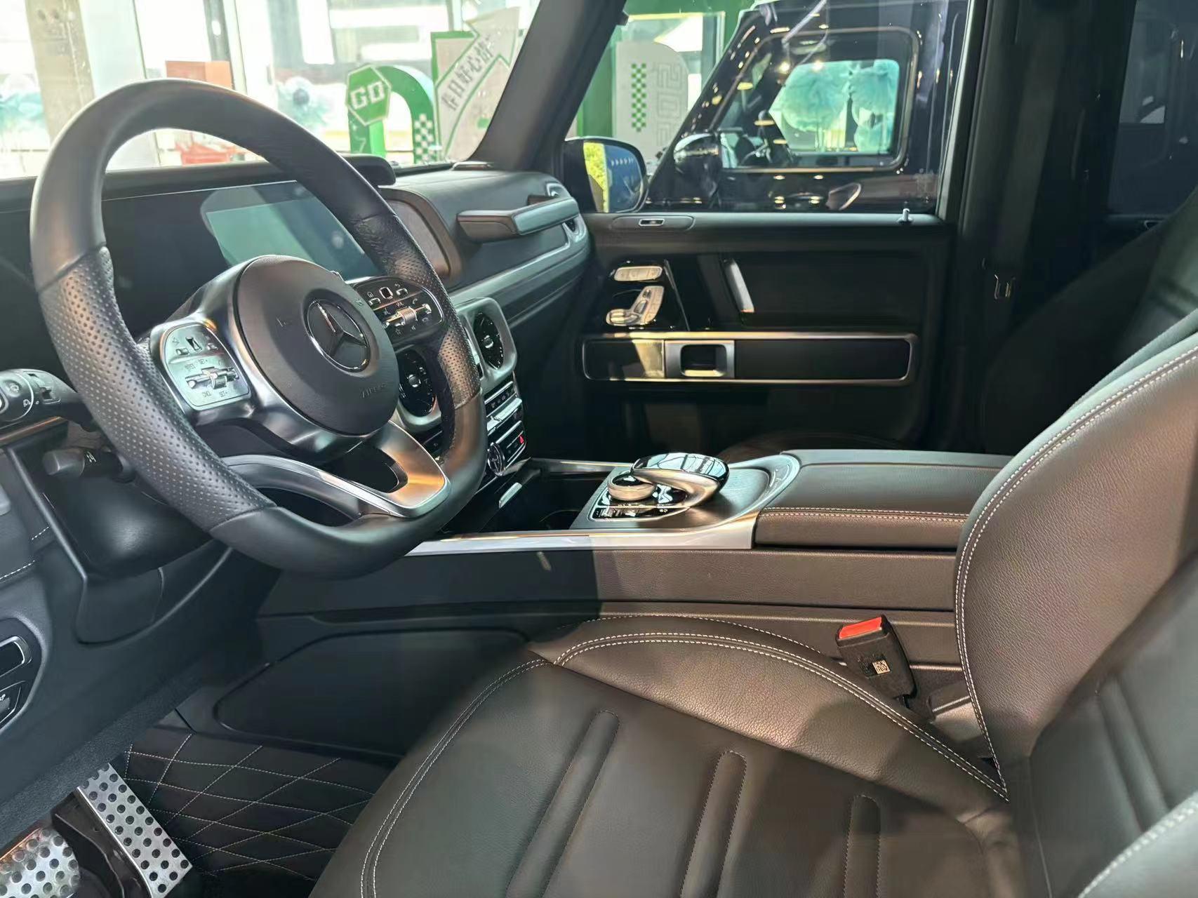 二手奔驰 奔驰G级 黑色/黑色 2023款 G 350