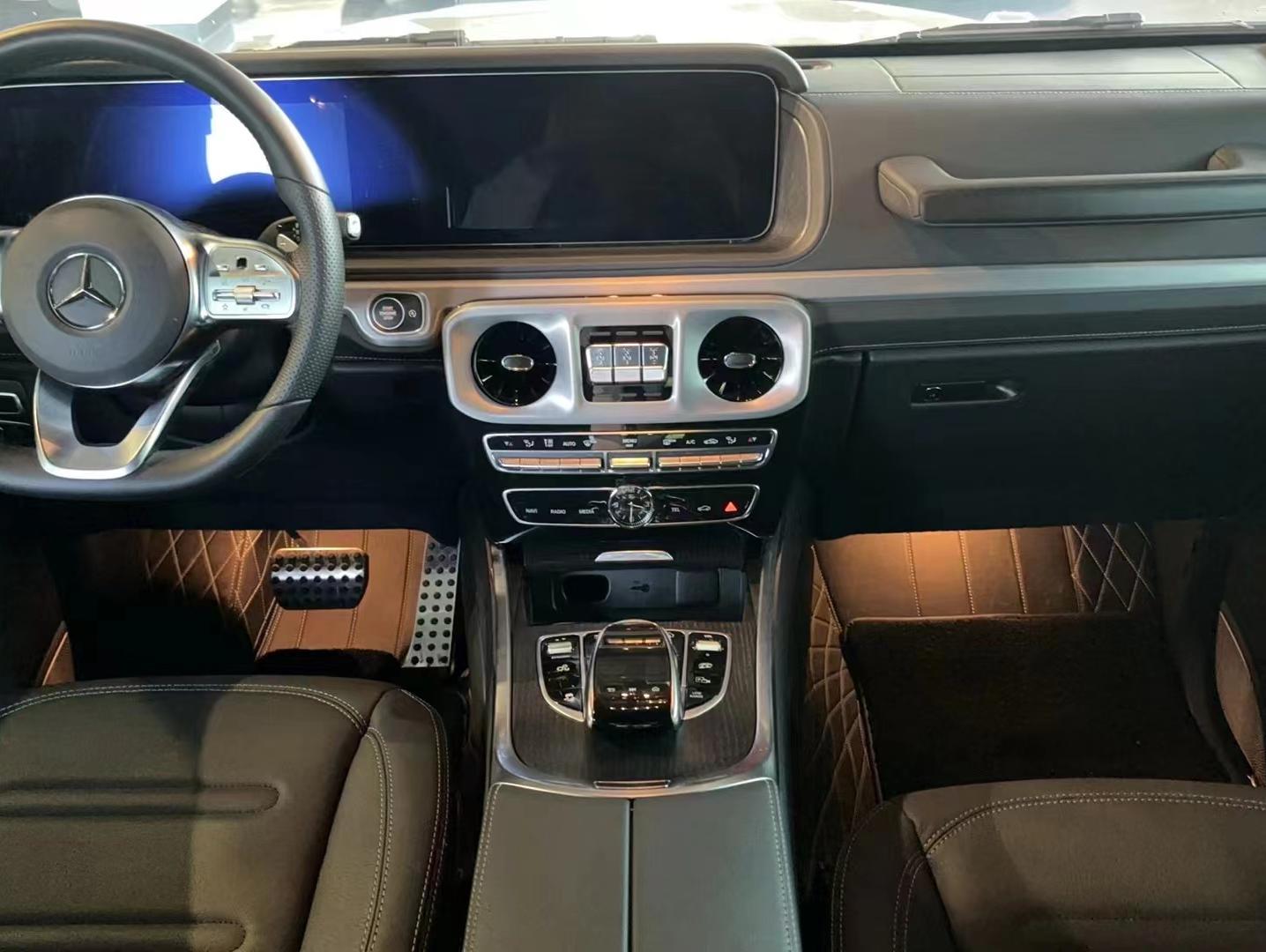 二手奔驰 奔驰G级 黑色/黑色 2023款 G 350