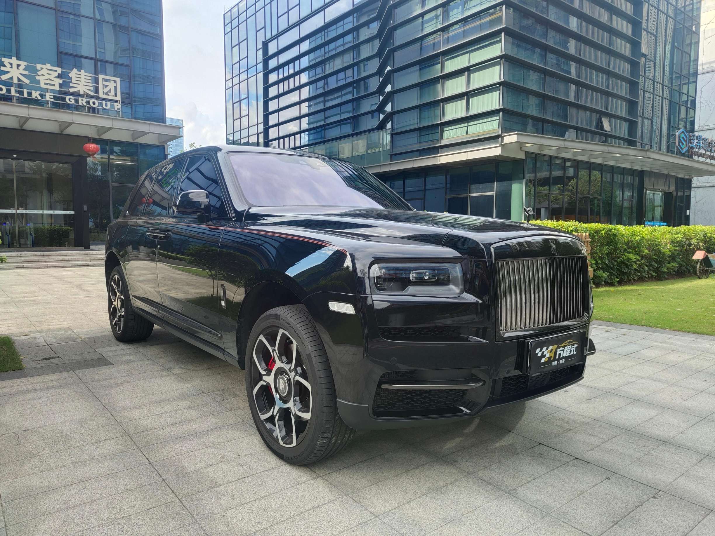 二手劳斯莱斯 库里南 黑色/紫色 2020款 Black Badge