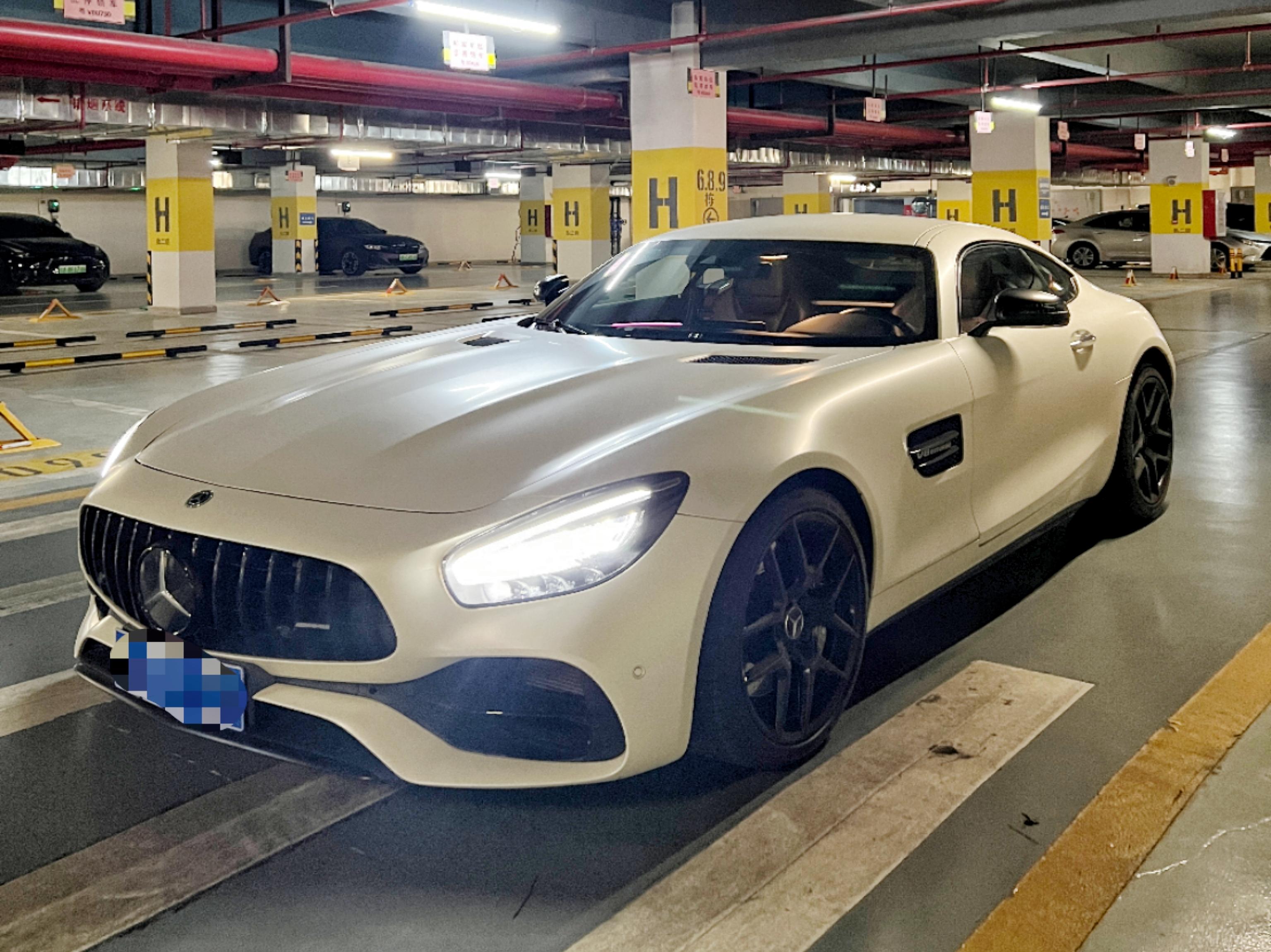 二手奔驰 AMG GT 白色/黑色 2019款