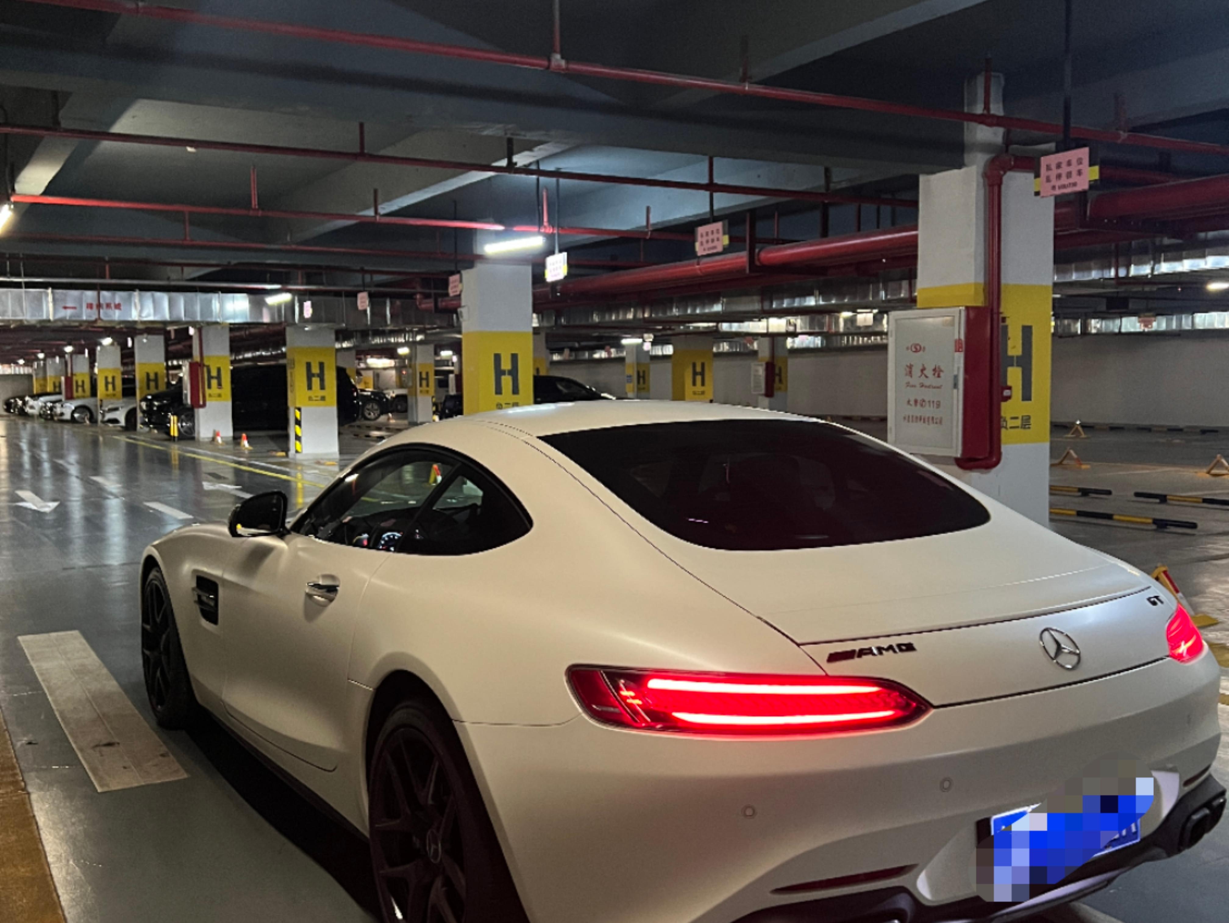 二手奔驰 AMG GT 白色/黑色 2019款