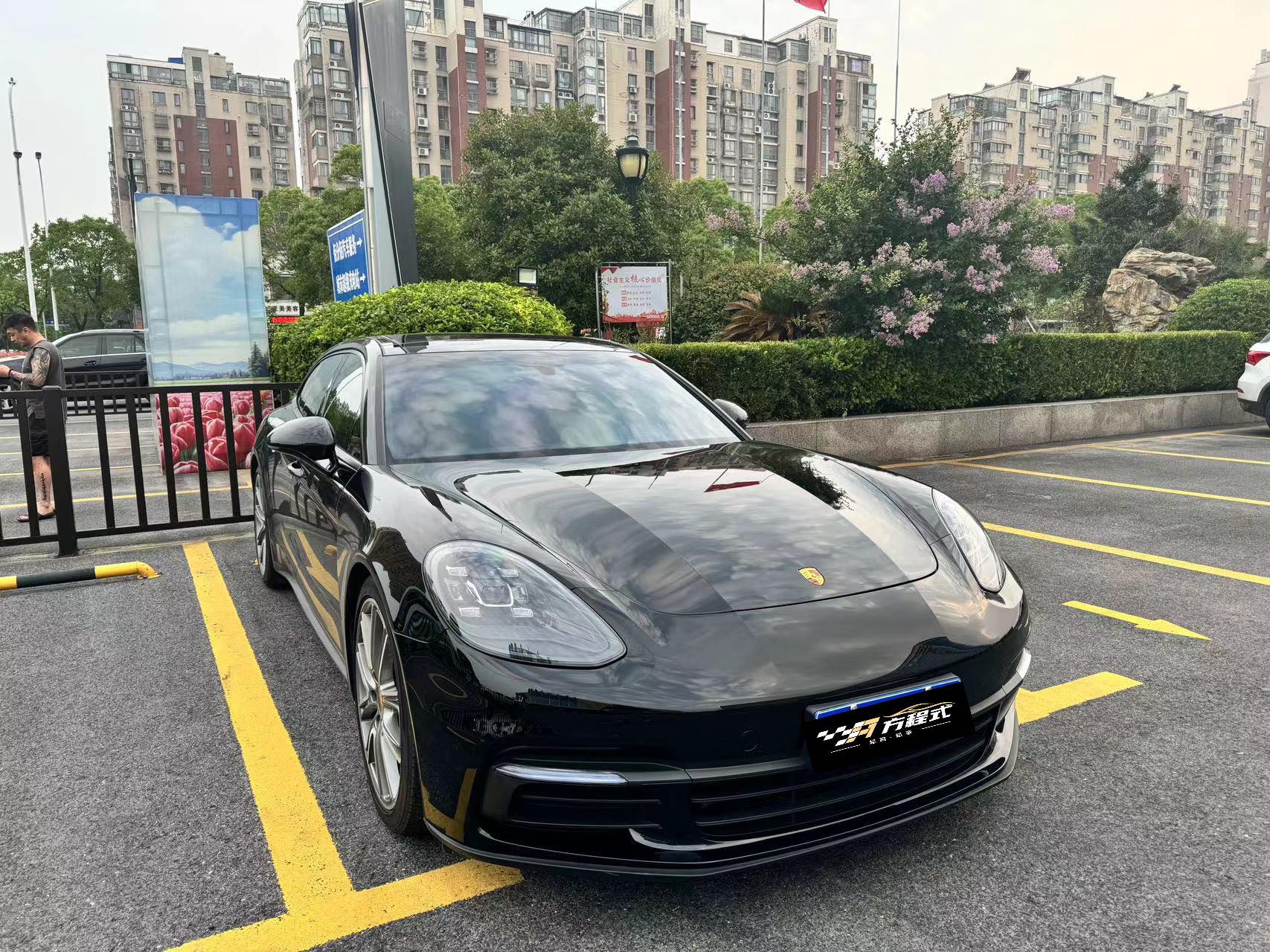 二手保时捷 Panamera 深宝石蓝/黑色 2018款 3.0T