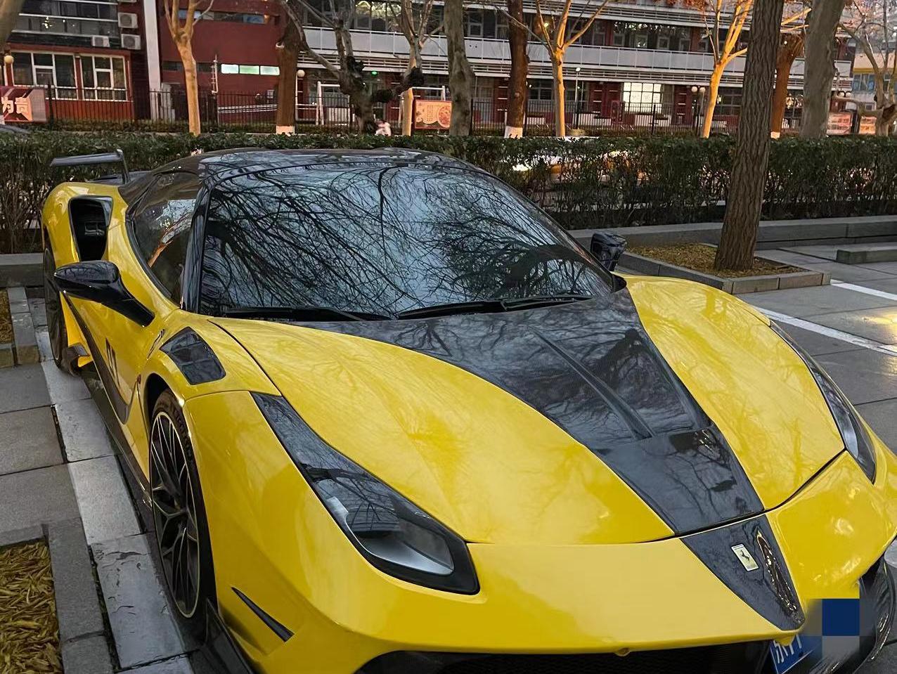 二手法拉利 488 蓝色/棕色 2015款 488 Spider