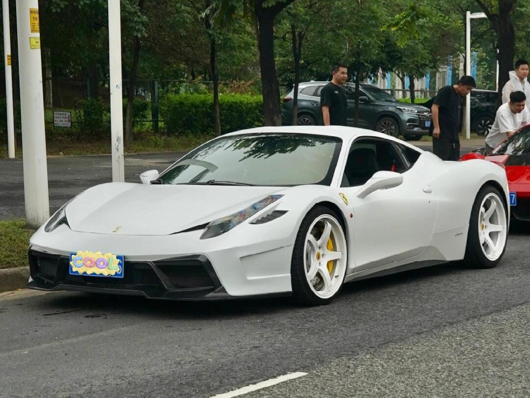二手法拉利 458 红色/黑色 2011款 4.5L Italia