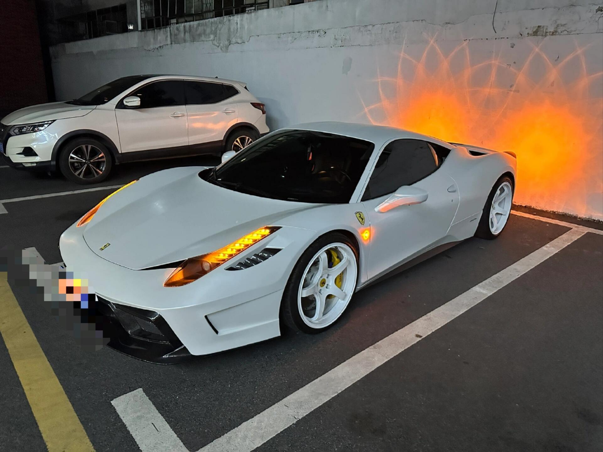 二手法拉利 458 红色/黑色 2011款 4.5L Italia