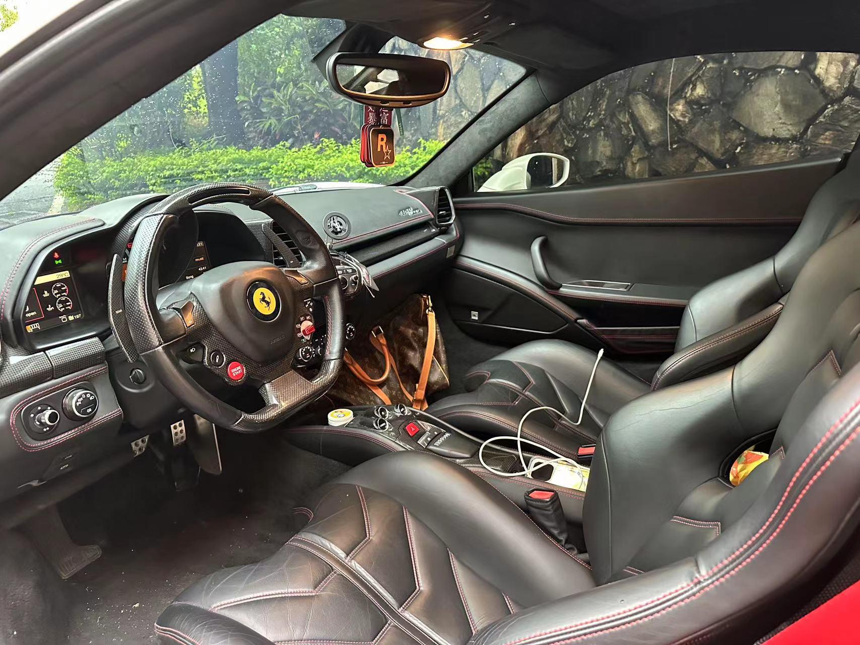 二手法拉利 458 红色/黑色 2011款 4.5L Italia