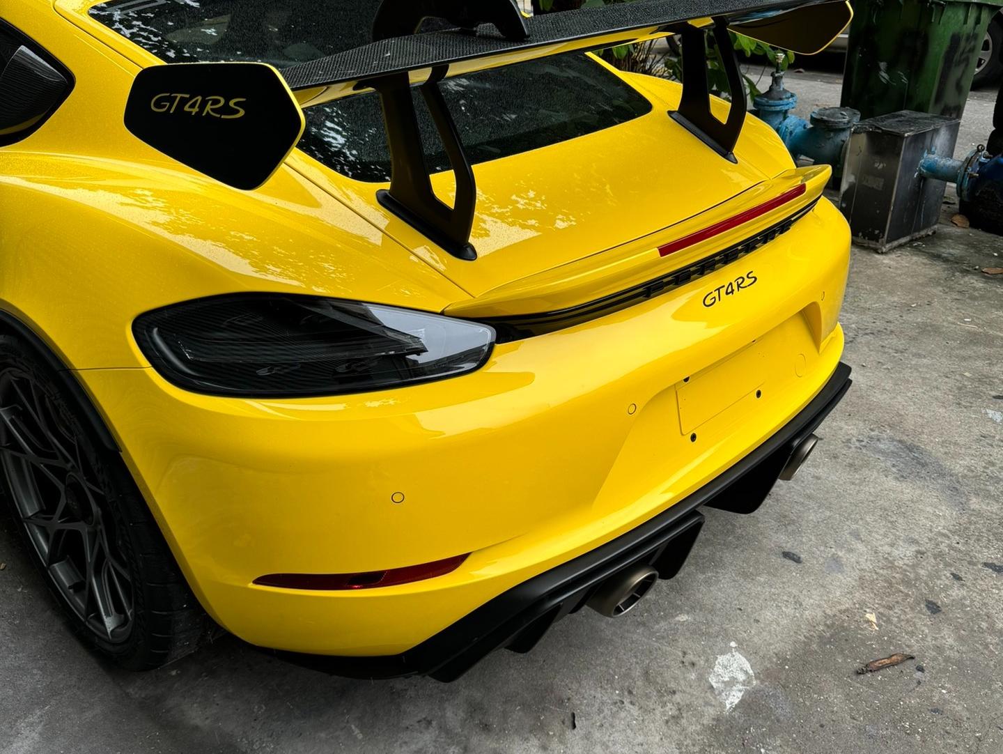二手保时捷 718 黄色/黑色 保时捷718Cayman GT4 RS 中规版