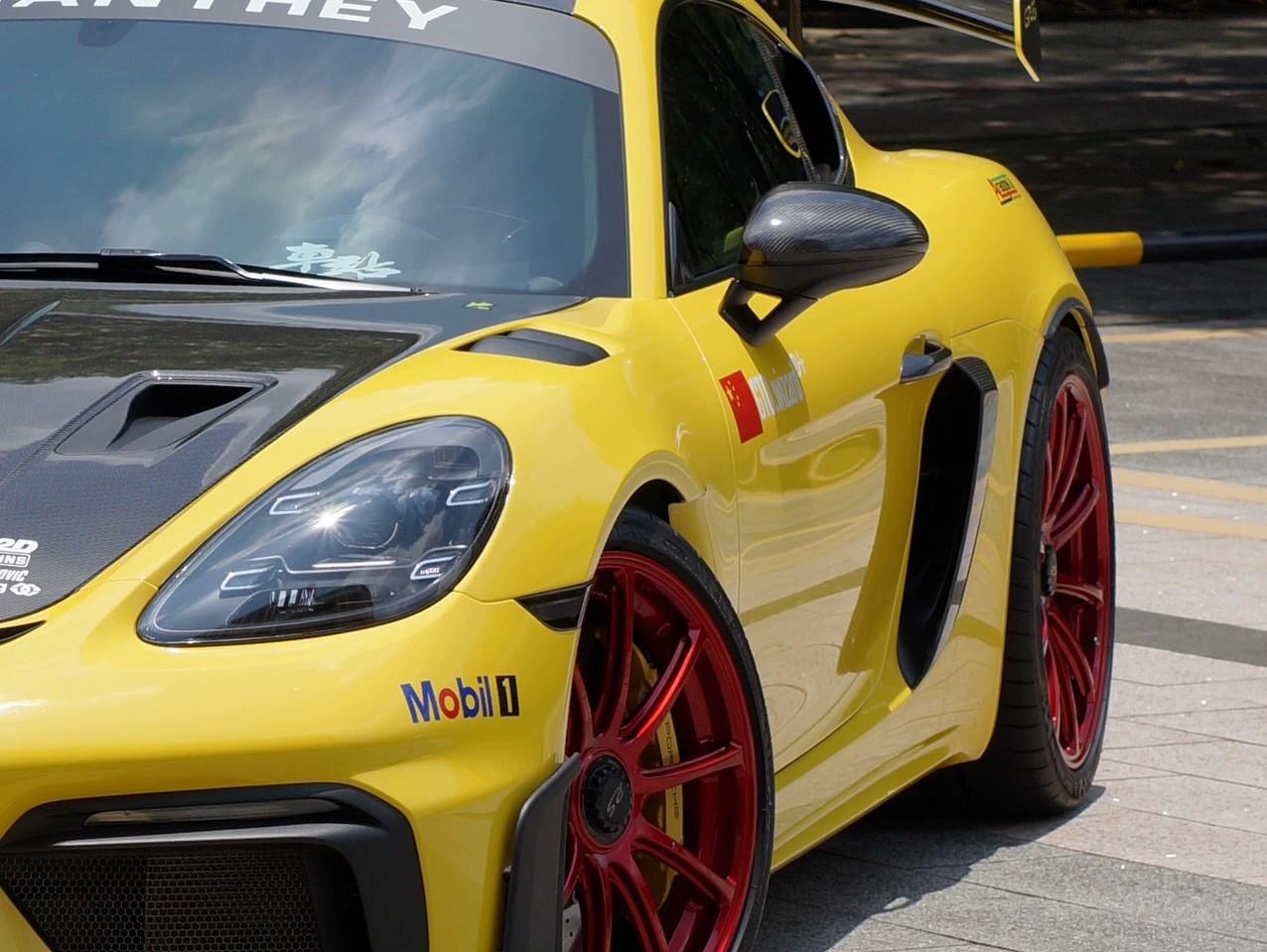 二手保时捷 718 黄色/黑色 保时捷718Cayman GT4 RS 中规版