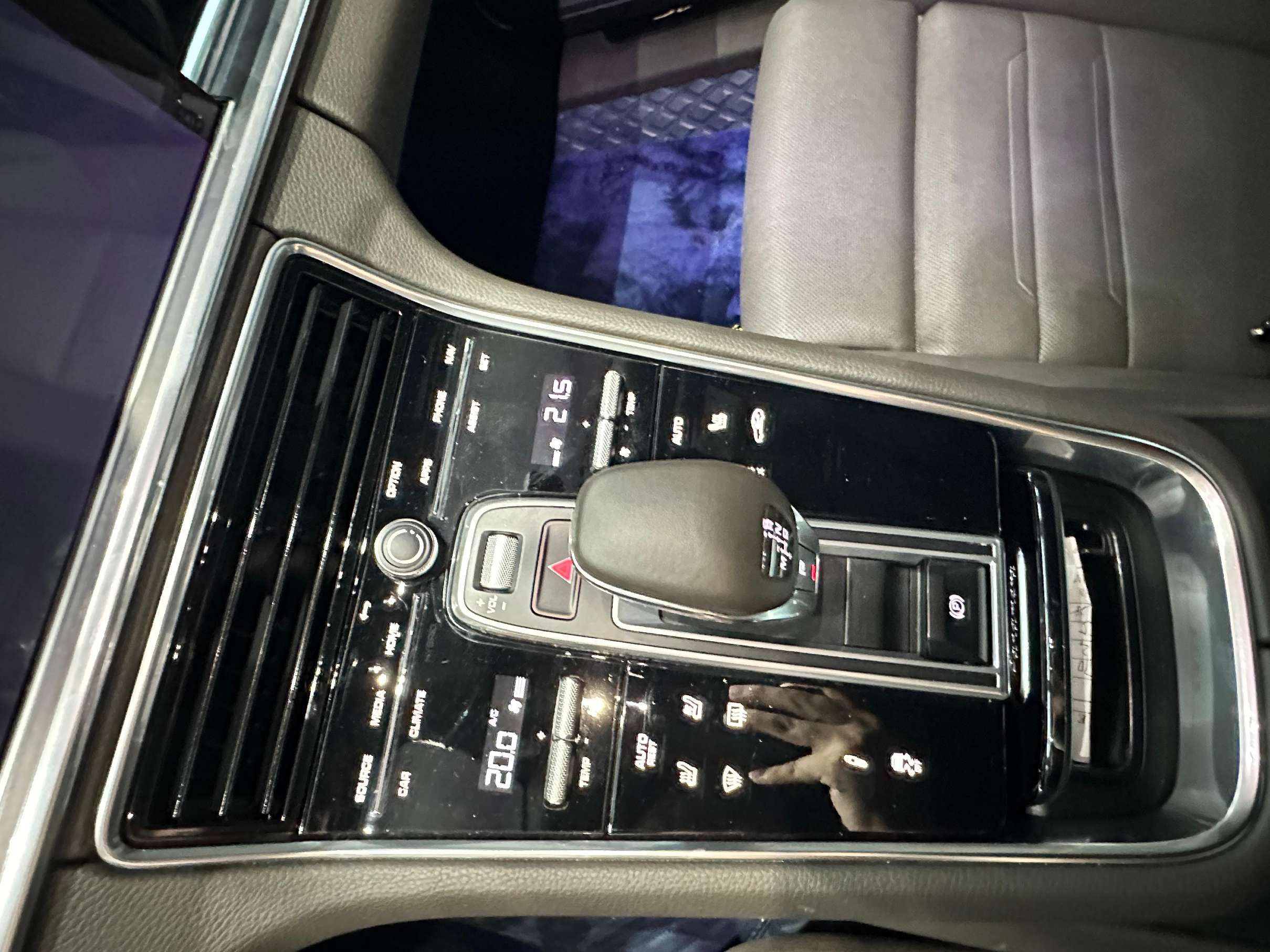 二手保时捷 Panamera 细花白/玛瑙灰 2022款 Panamera 4S Sport Turismo 2.9T