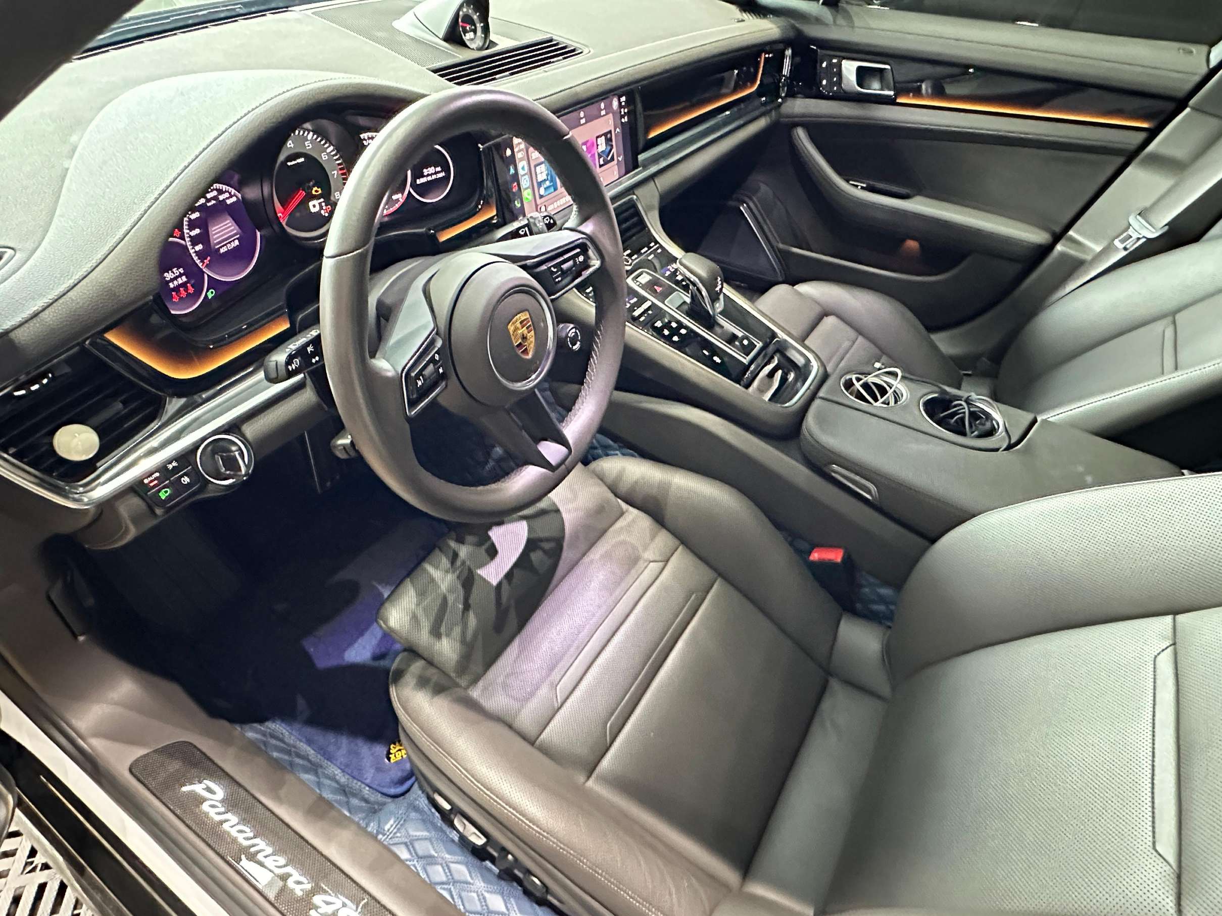 二手保时捷 Panamera 细花白/玛瑙灰 2022款 Panamera 4S Sport Turismo 2.9T