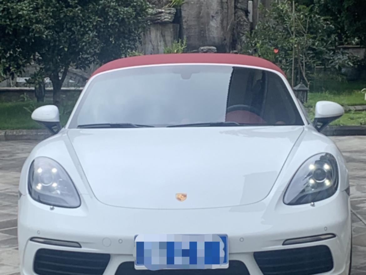 二手保时捷 718 白色/红色 2023款 Boxster 2.0T