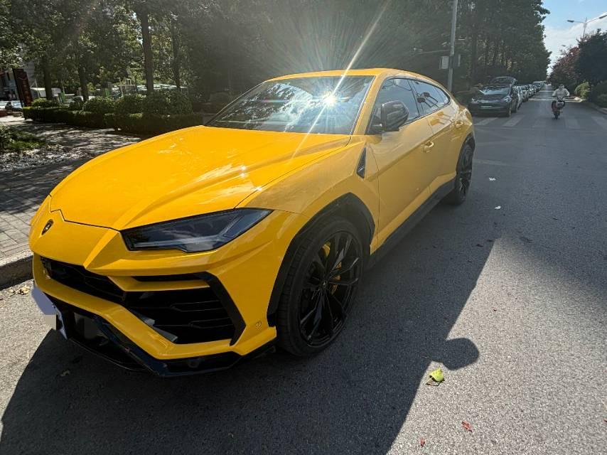 二手兰博基尼 Urus 黄色/黄黑 2021款 4.0T V8
