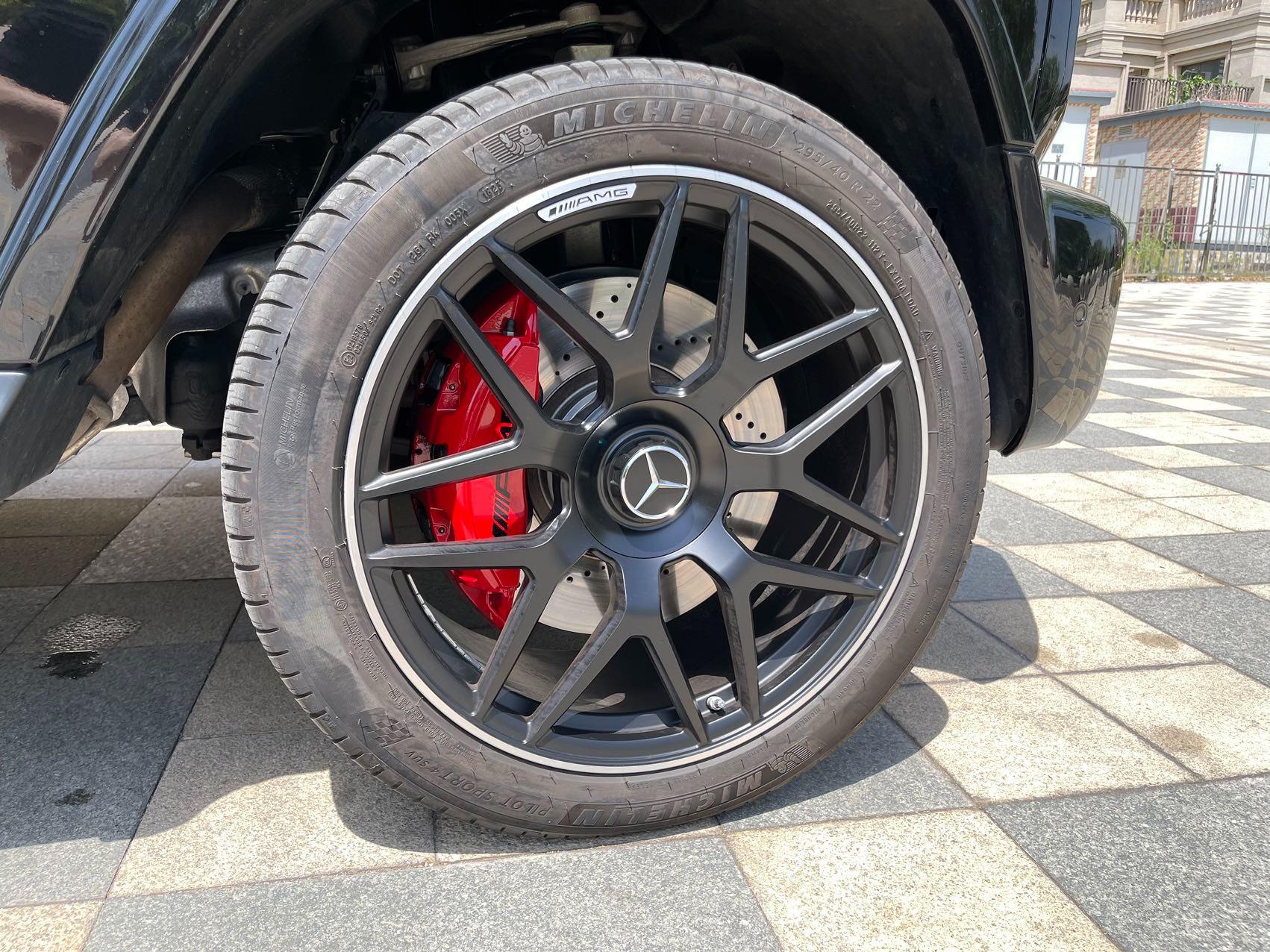 二手奔驰 奔驰G级 黑色/红色 2023款 G500