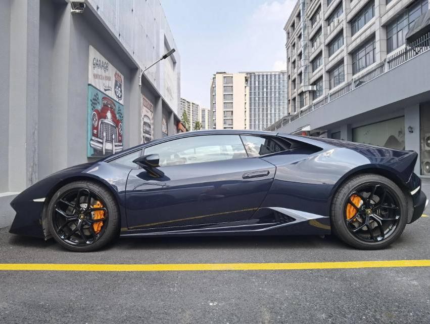 二手兰博基尼 Huracán 黑色/黄色 2016款 Huracán LP580-2