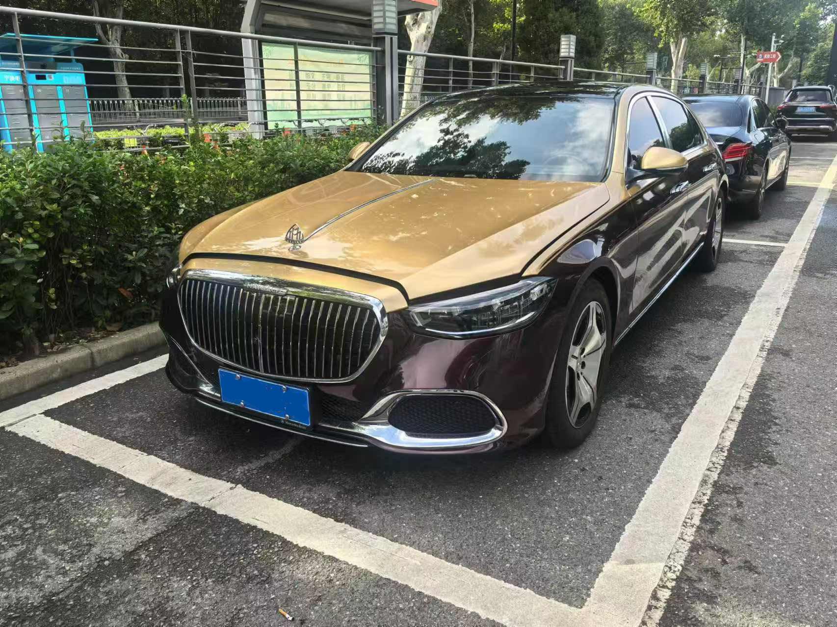 二手奔驰 迈巴赫S级 黑色/米色 2023款 S 480 4MATIC