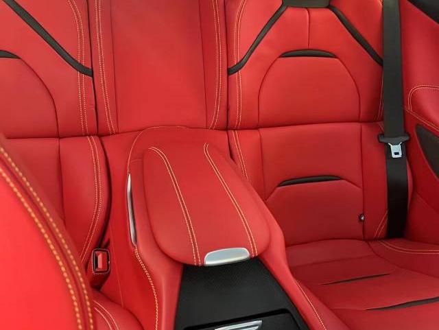 二手法拉利 GTC4 Lusso 黑色/红色 2017款 3.9T V8