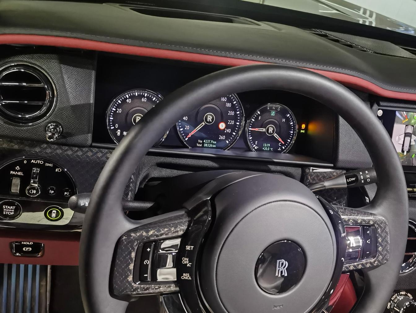 二手劳斯莱斯 库里南 黑色/红色 2020款 Black Badge