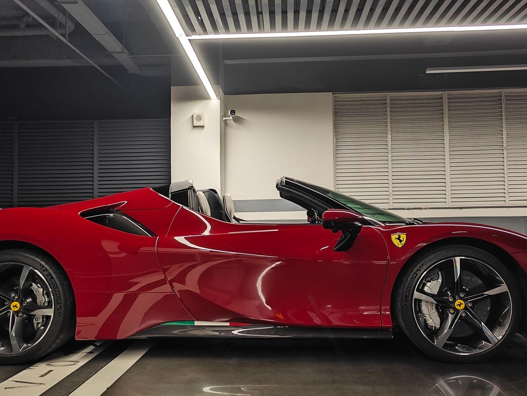 二手法拉利 SF90 红色/白色 2021款 3.9T V8 Spider