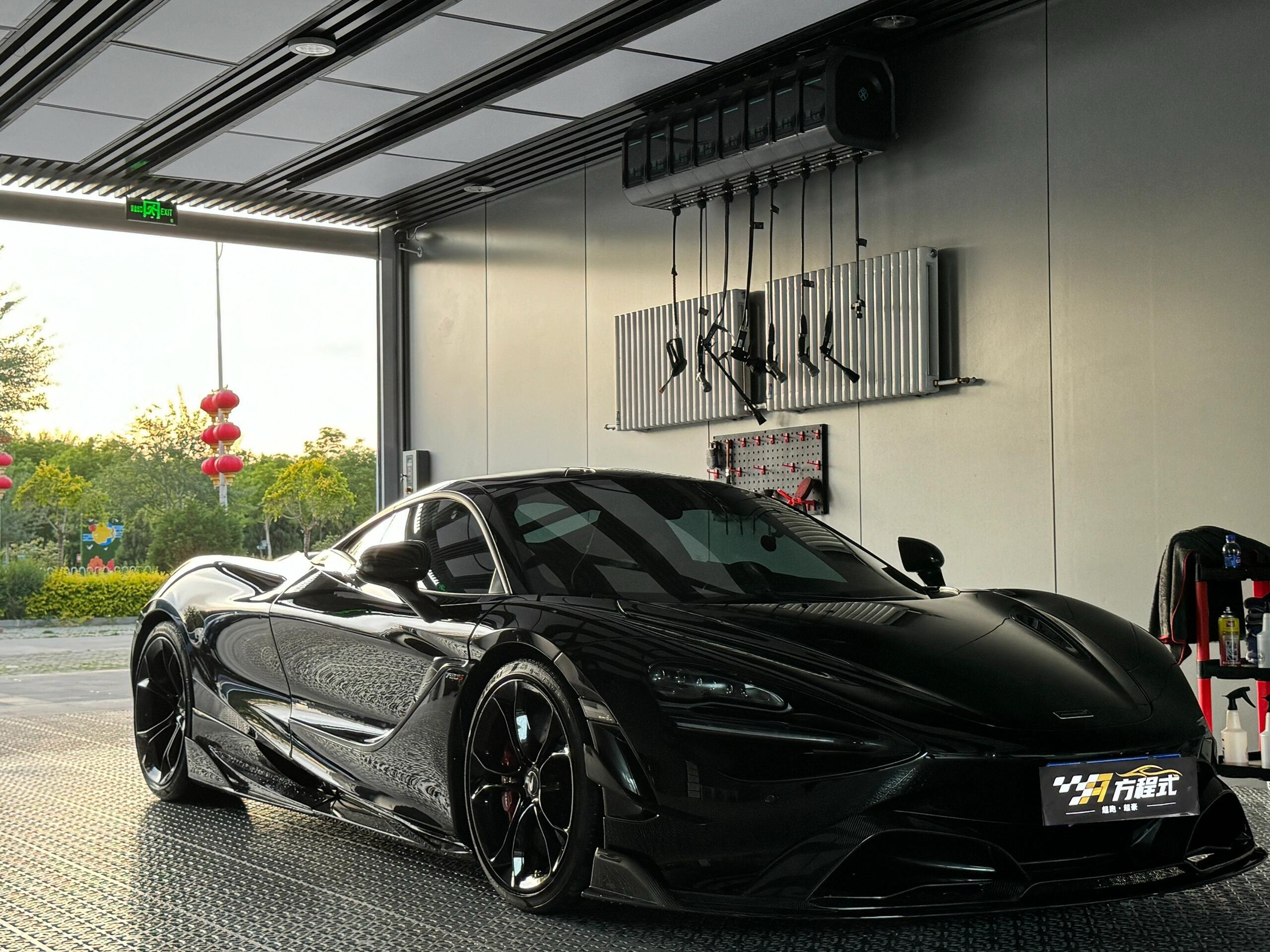二手迈凯伦 720S 黑色/黑红双拼 2019款 4.0T Coupe
