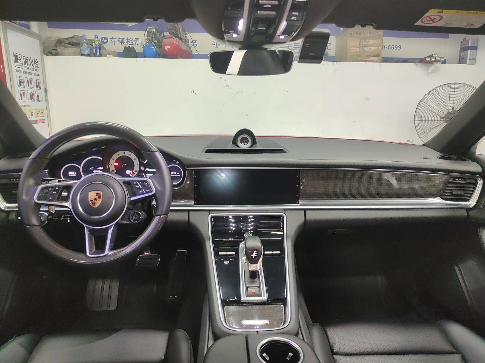 二手保时捷 Panamera 胭脂红/黑色 2017款 4S 猎装版 2.9T