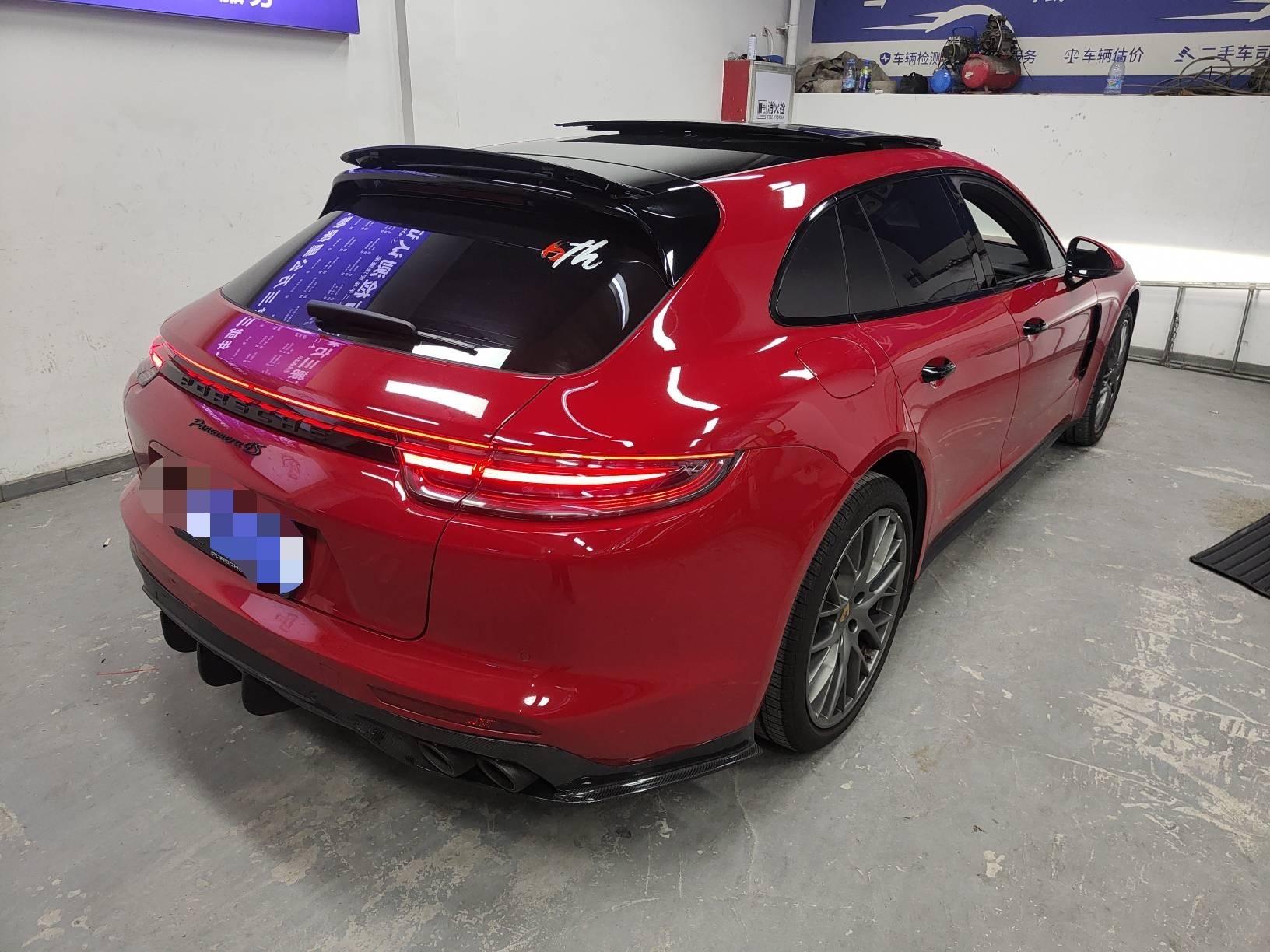 二手保时捷 Panamera 胭脂红/黑色 2017款 4S 猎装版 2.9T