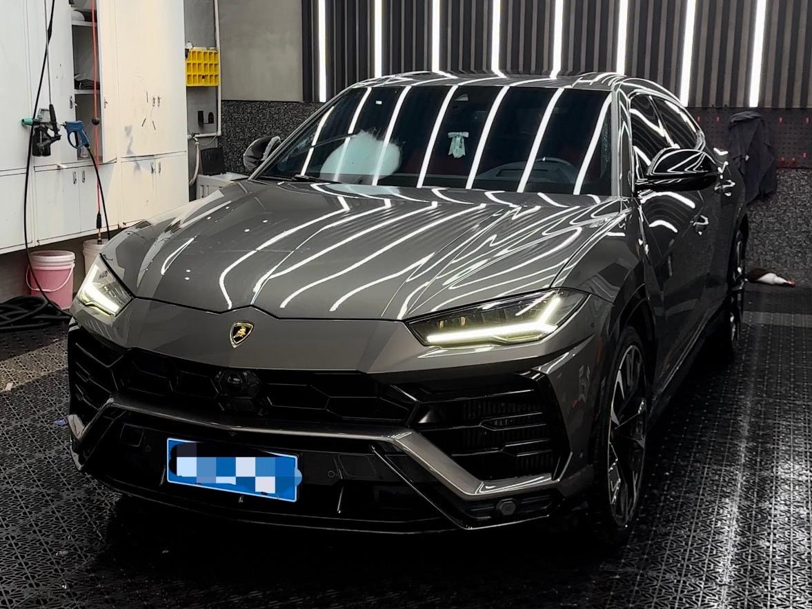 二手兰博基尼 Urus 黑色/红色 2021款 4.0T V8
