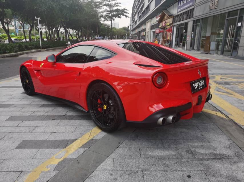 二手法拉利 F12berlinetta 红色/黑色 2013款 6.3L 标准型