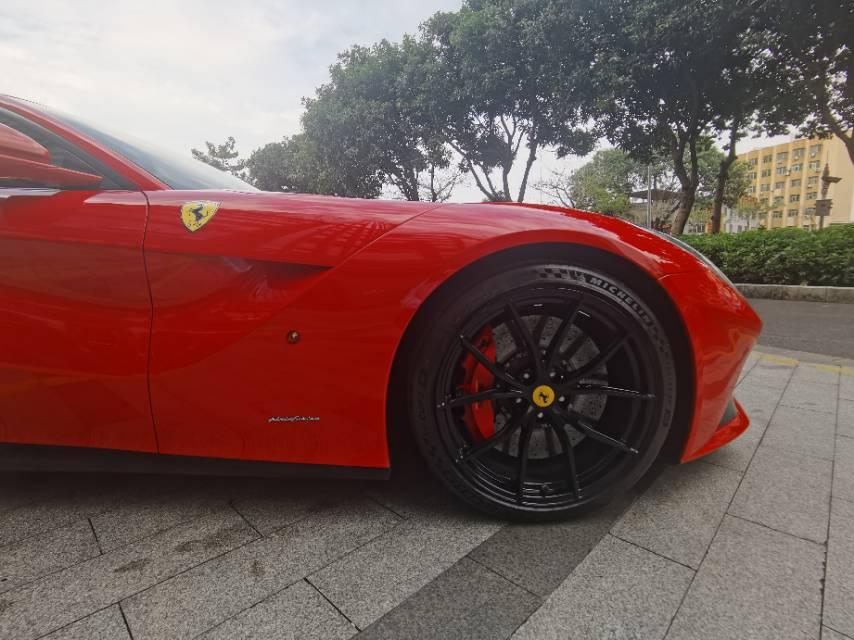 二手法拉利 F12berlinetta 红色/黑色 2013款 6.3L 标准型