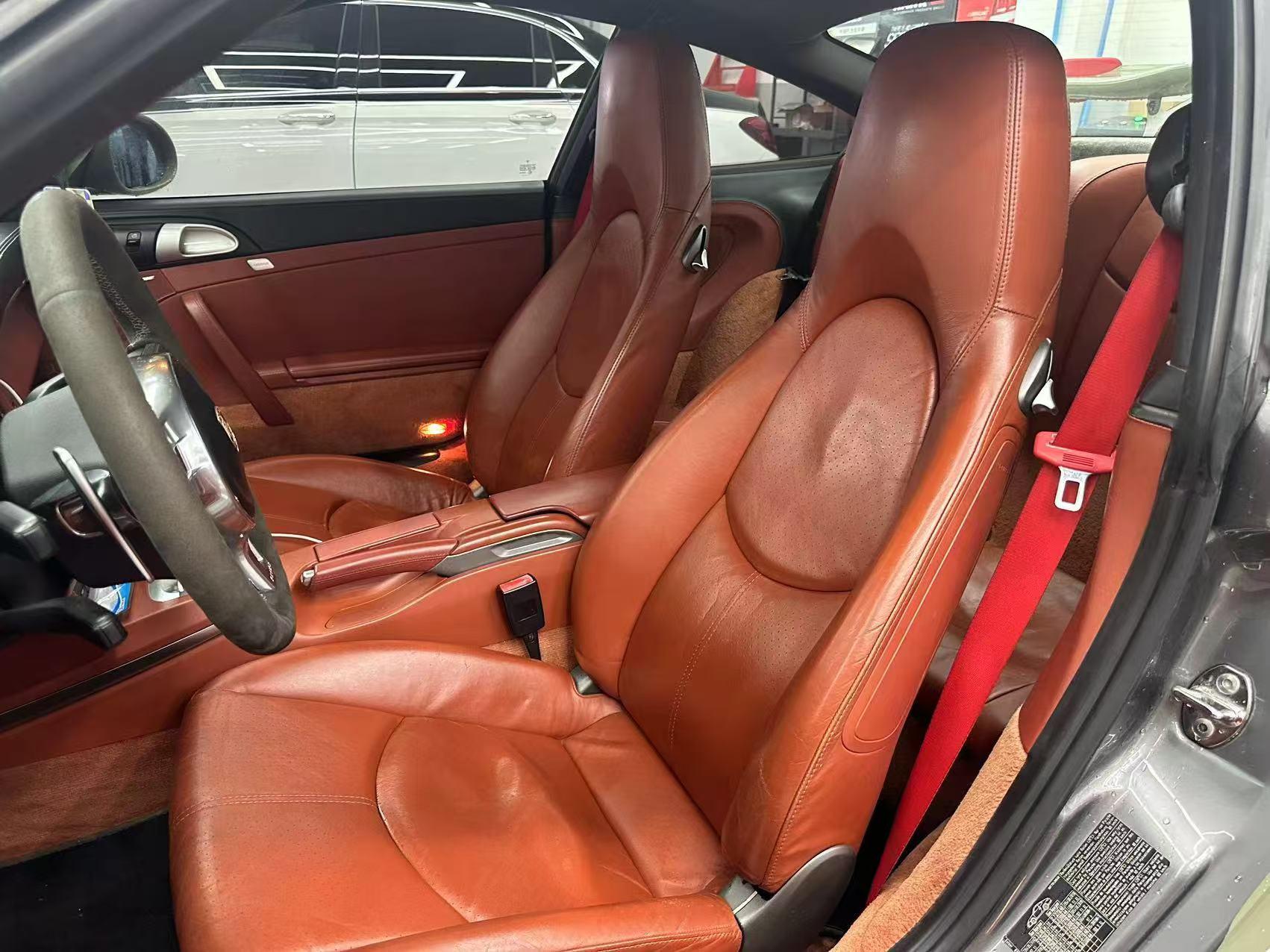 二手保时捷 911 黑色/棕色 Carrera S  中规版