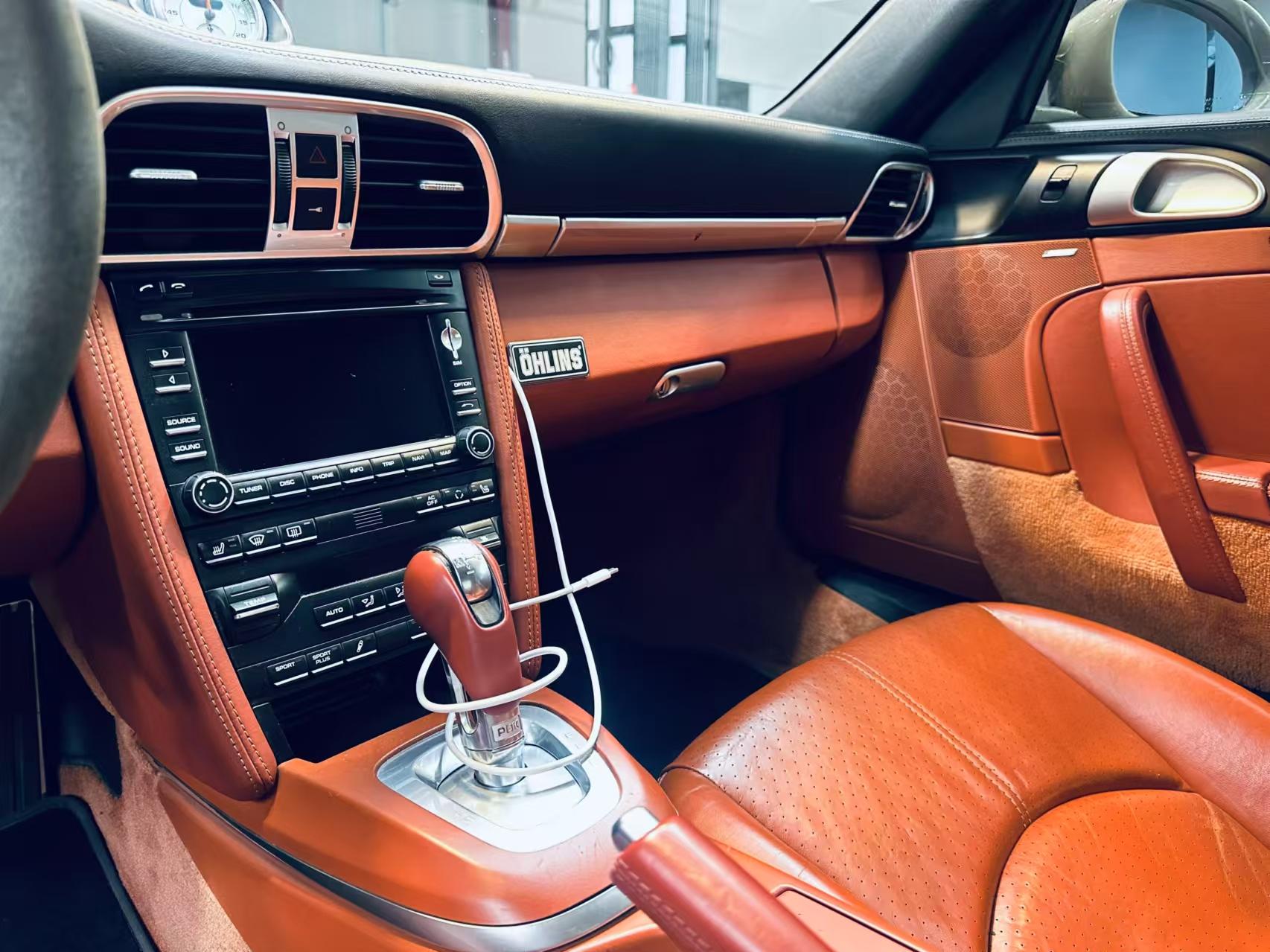 二手保时捷 911 黑色/棕色 Carrera S  中规版