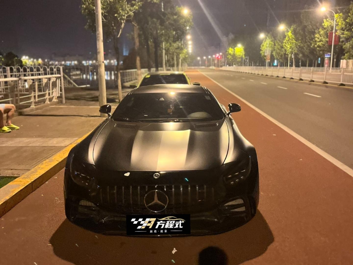 二手奔驰 AMG GT 灰色/黑色 2021款 暗夜特别版