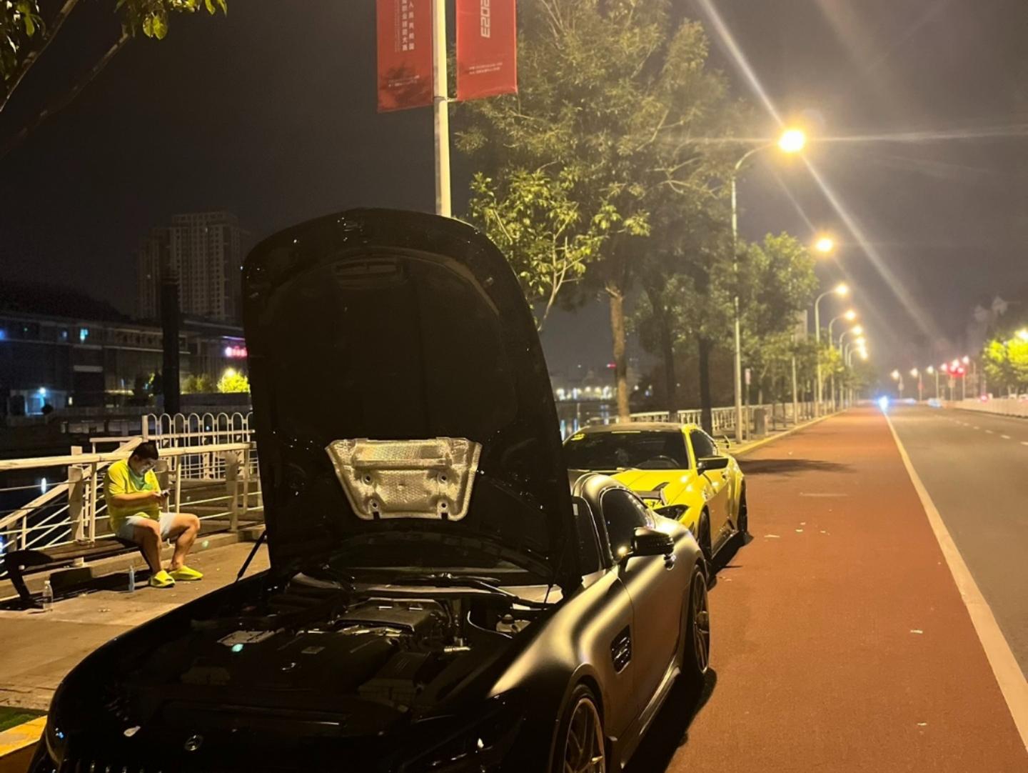 二手奔驰 AMG GT 灰色/黑色 2021款 暗夜特别版