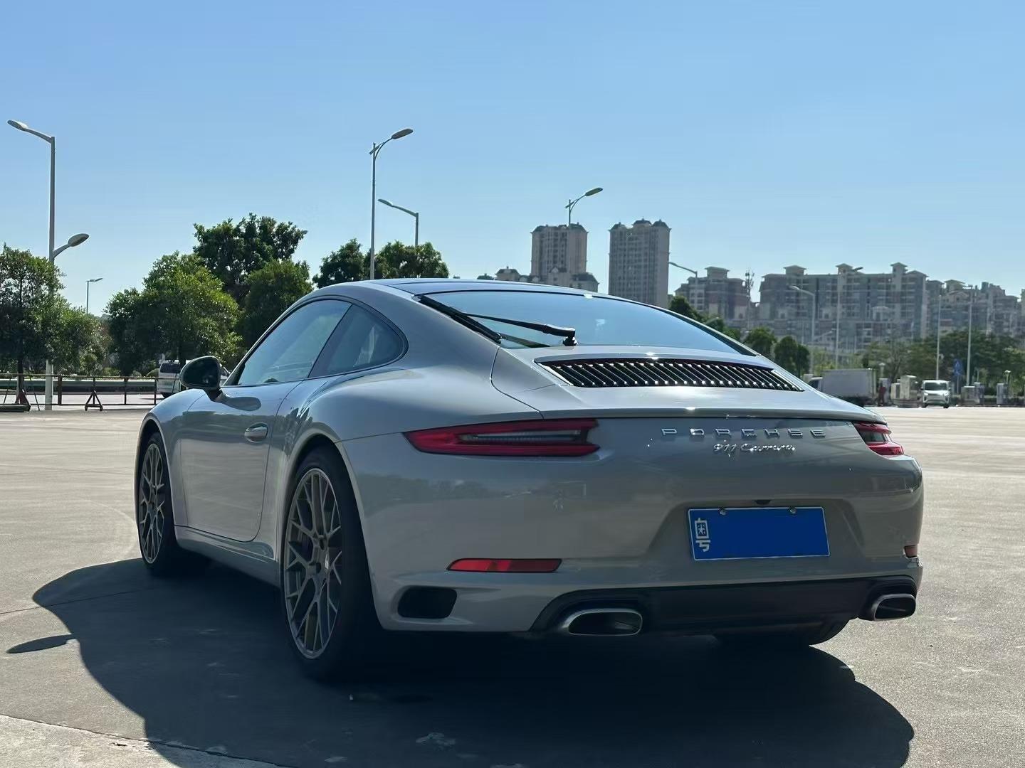 二手保时捷 911 胭脂红/黑色 2017款 Carrera GTS