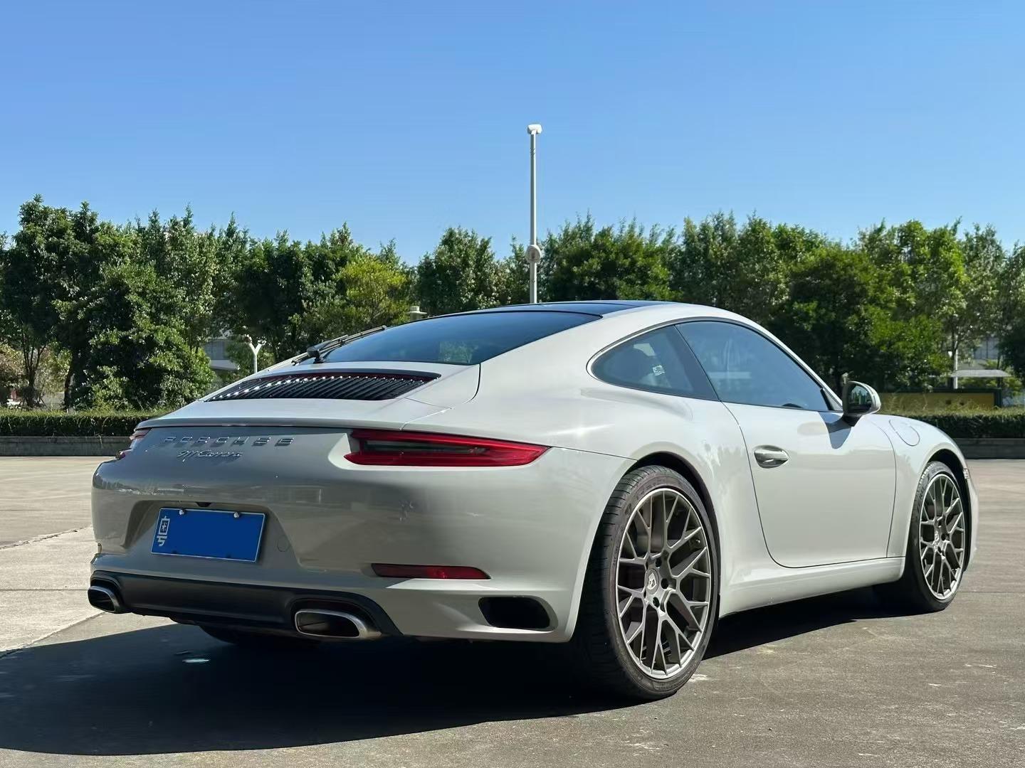 二手保时捷 911 胭脂红/黑色 2017款 Carrera GTS