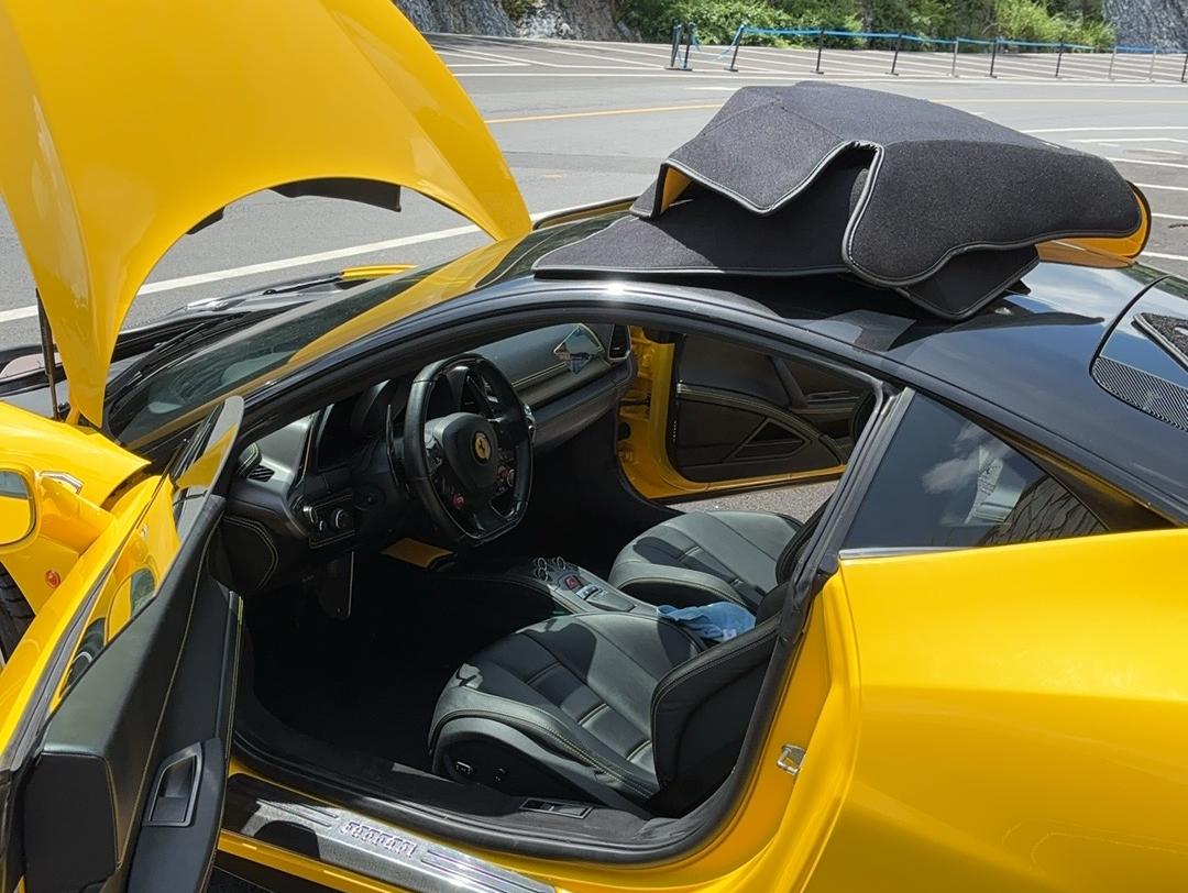 二手法拉利 458 黄色/黑色 2011款 4.5L Italia