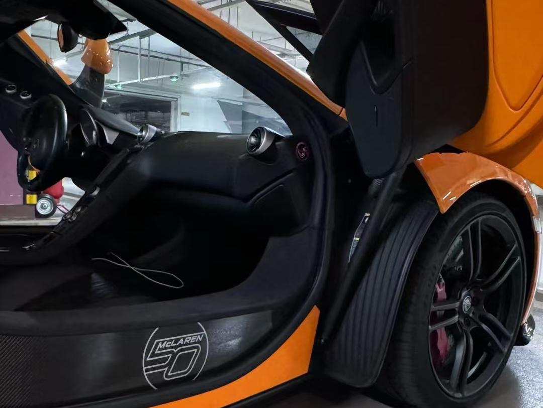 二手迈凯伦 MP4-12C 黄色/黑色 2013款 3.8T COUPE