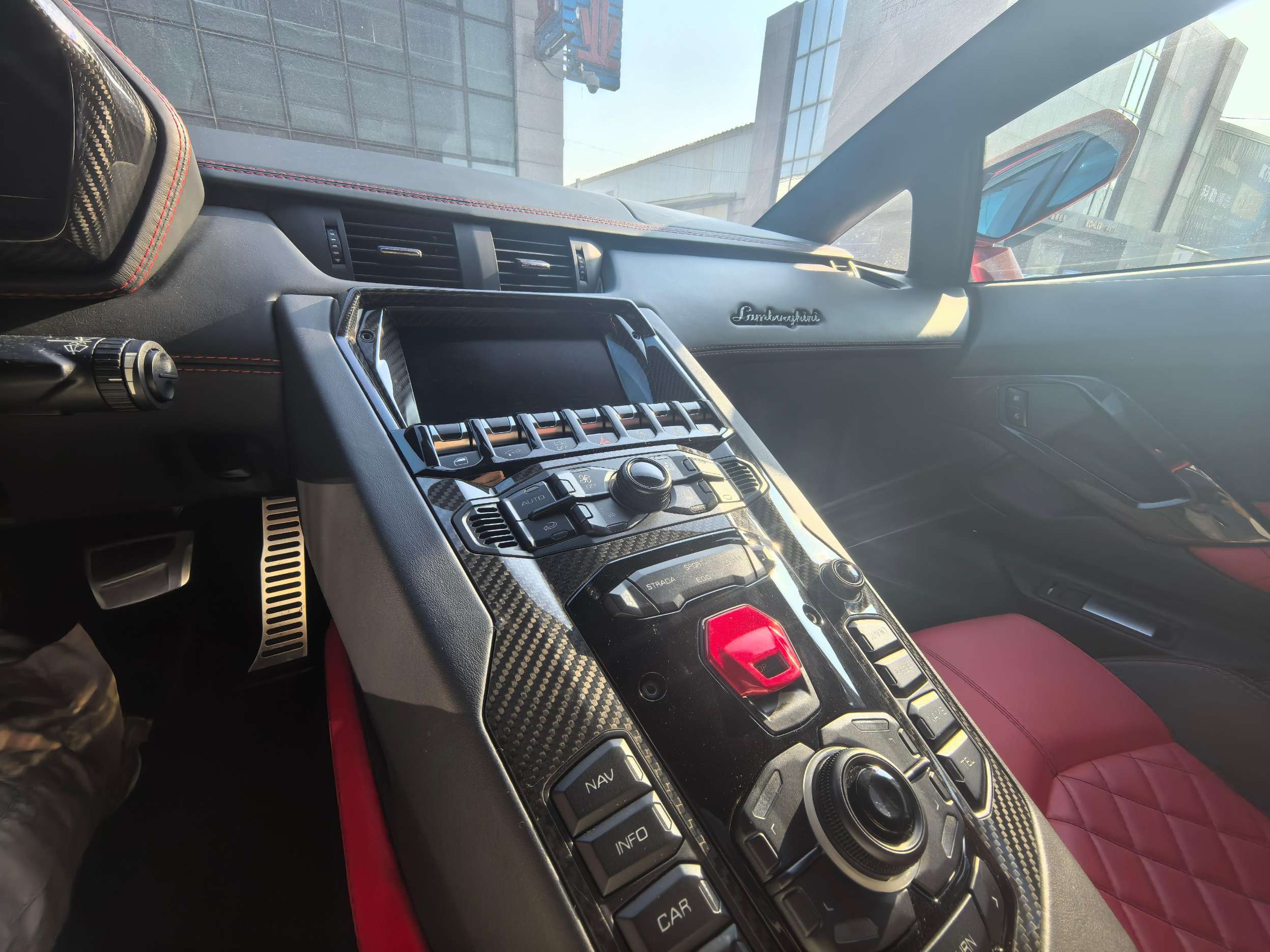 二手兰博基尼 Aventador 红色/黑红 2017款 Aventador S