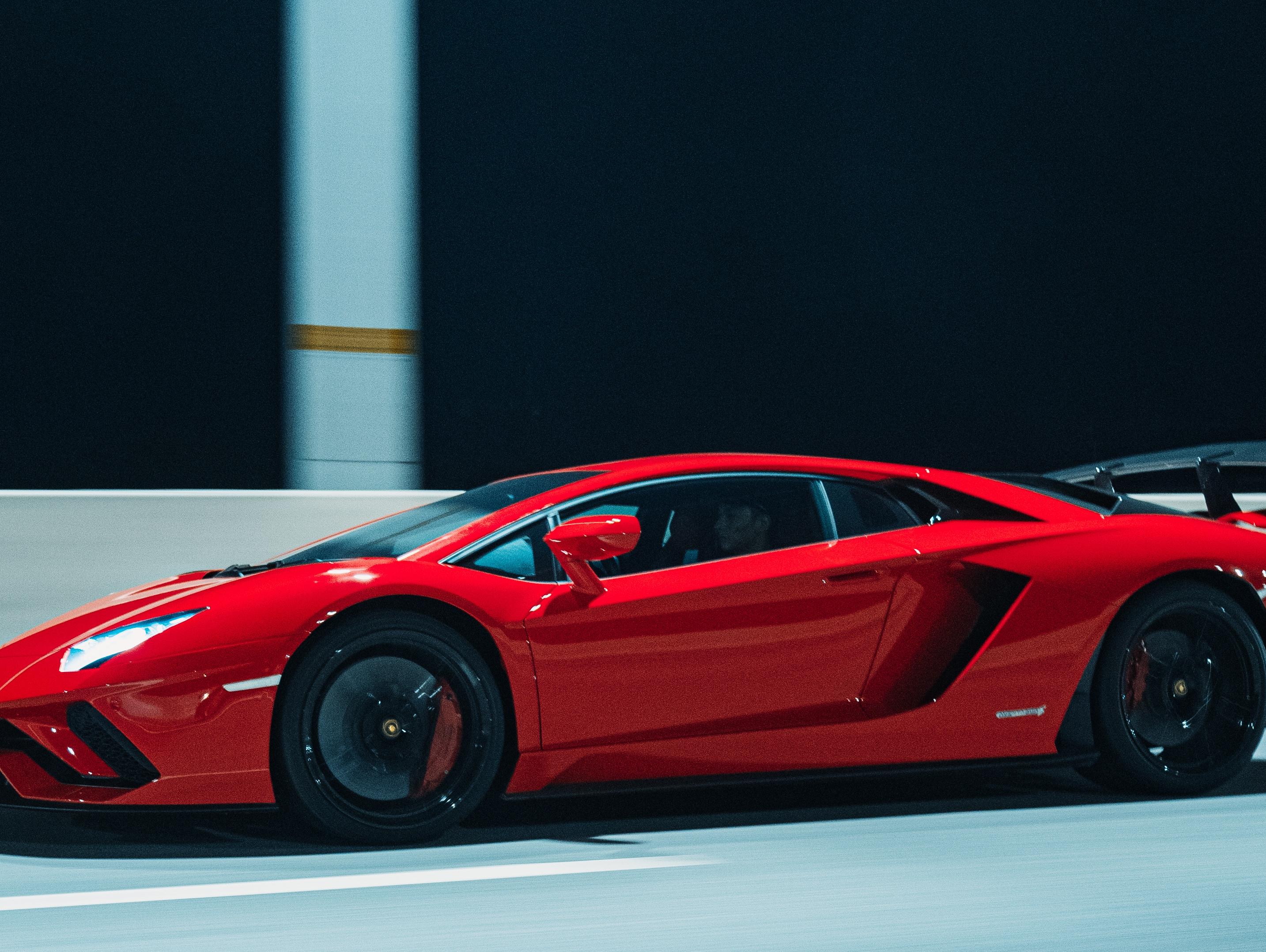 二手兰博基尼 Aventador 红色/黑红 2017款 Aventador S