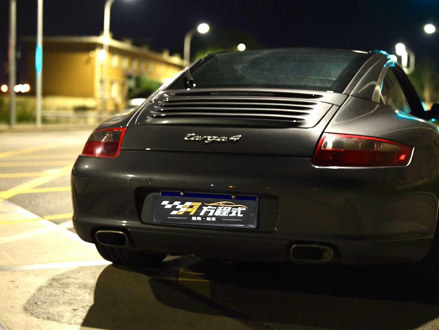 二手保时捷 911 玄武岩黑金属漆/黑色 Targa  4  3.6L  中规版