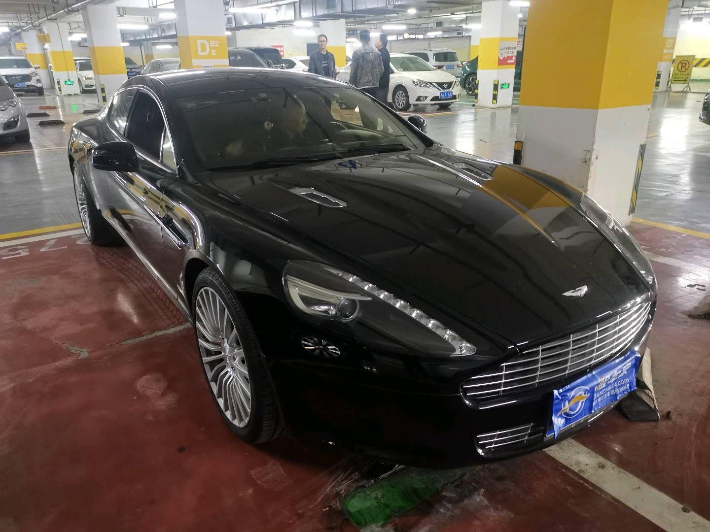 二手阿斯顿·马丁 Rapide 黑色/红色 Rapide 2010款    中规版