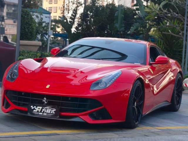 二手法拉利 F12berlinetta  红色/黑色 2013款 6.3L 标准型