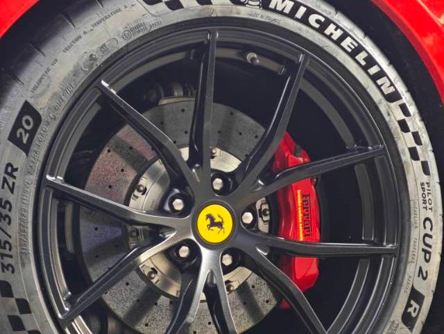 二手法拉利 F12berlinetta 红色/黑色 2013款 6.3L 标准型