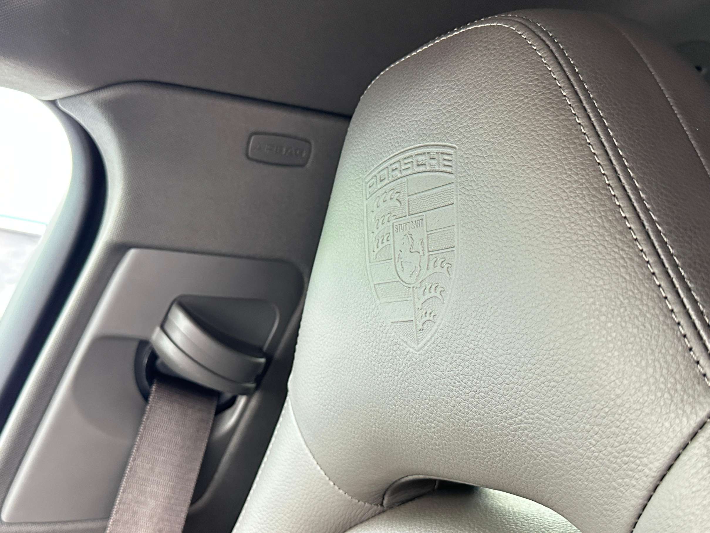 二手保时捷 Panamera 细花白/玛瑙灰 2022款 Panamera 4S Sport Turismo 2.9T