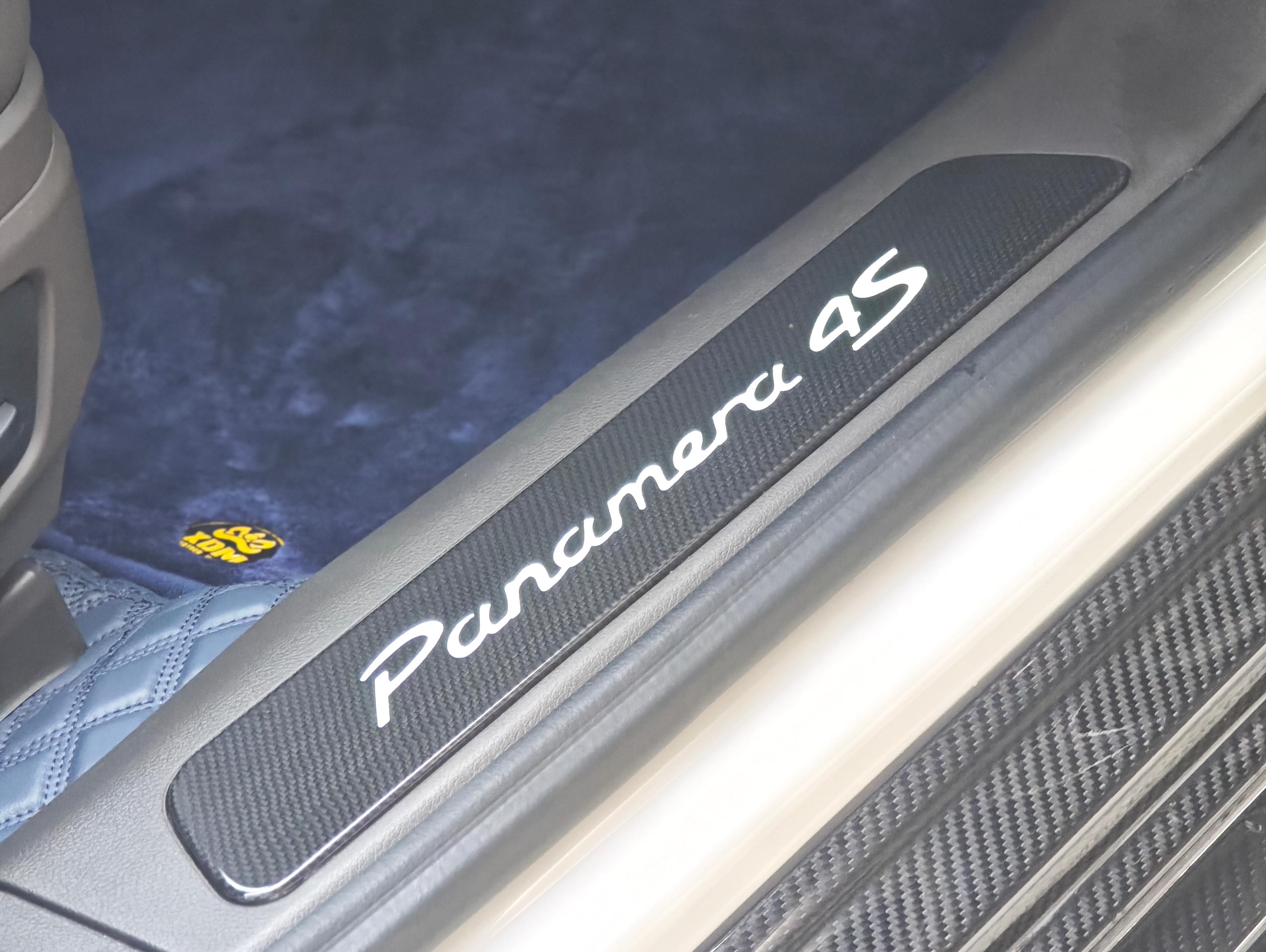二手保时捷 Panamera 细花白/玛瑙灰 2022款 Panamera 4S Sport Turismo 2.9T