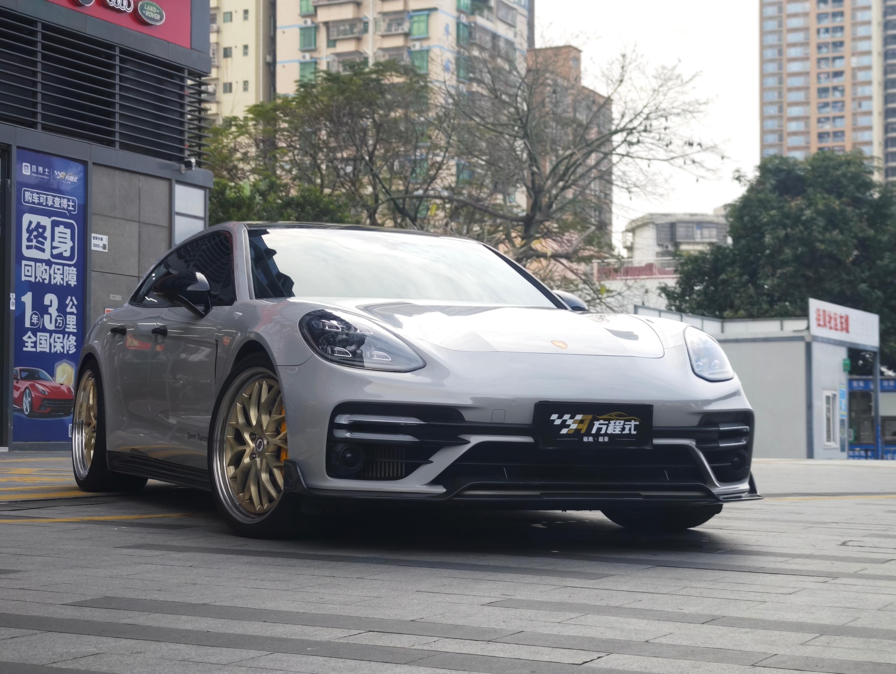 二手保时捷 Panamera 细花白/玛瑙灰 2022款 Panamera 4S Sport Turismo 2.9T
