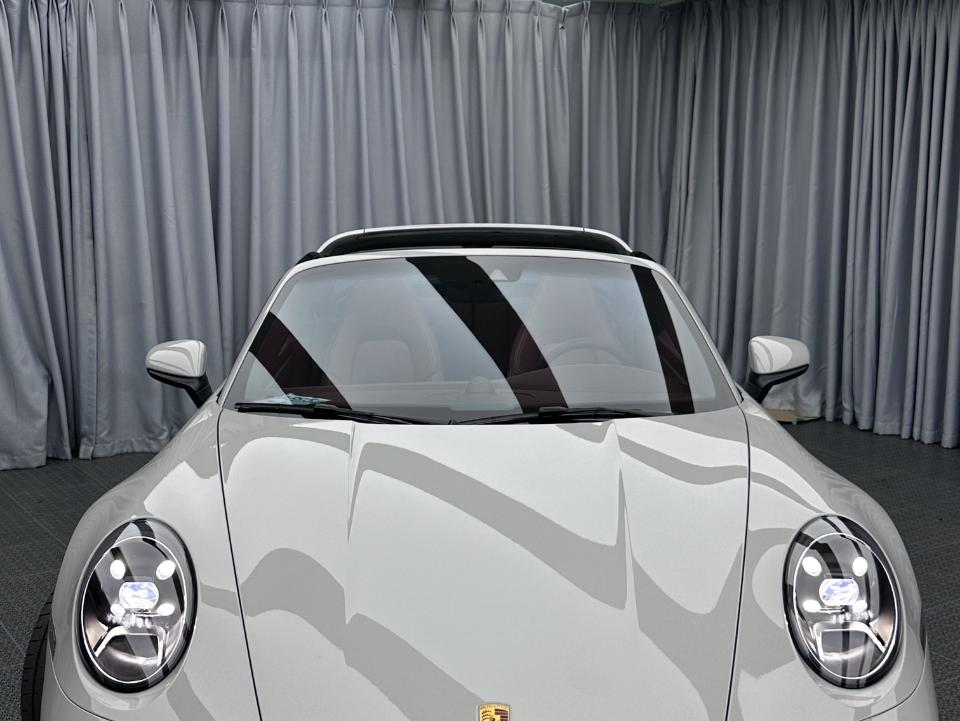 二手保时捷 911 灰色/红色 2022款 Targa 4 3.0T