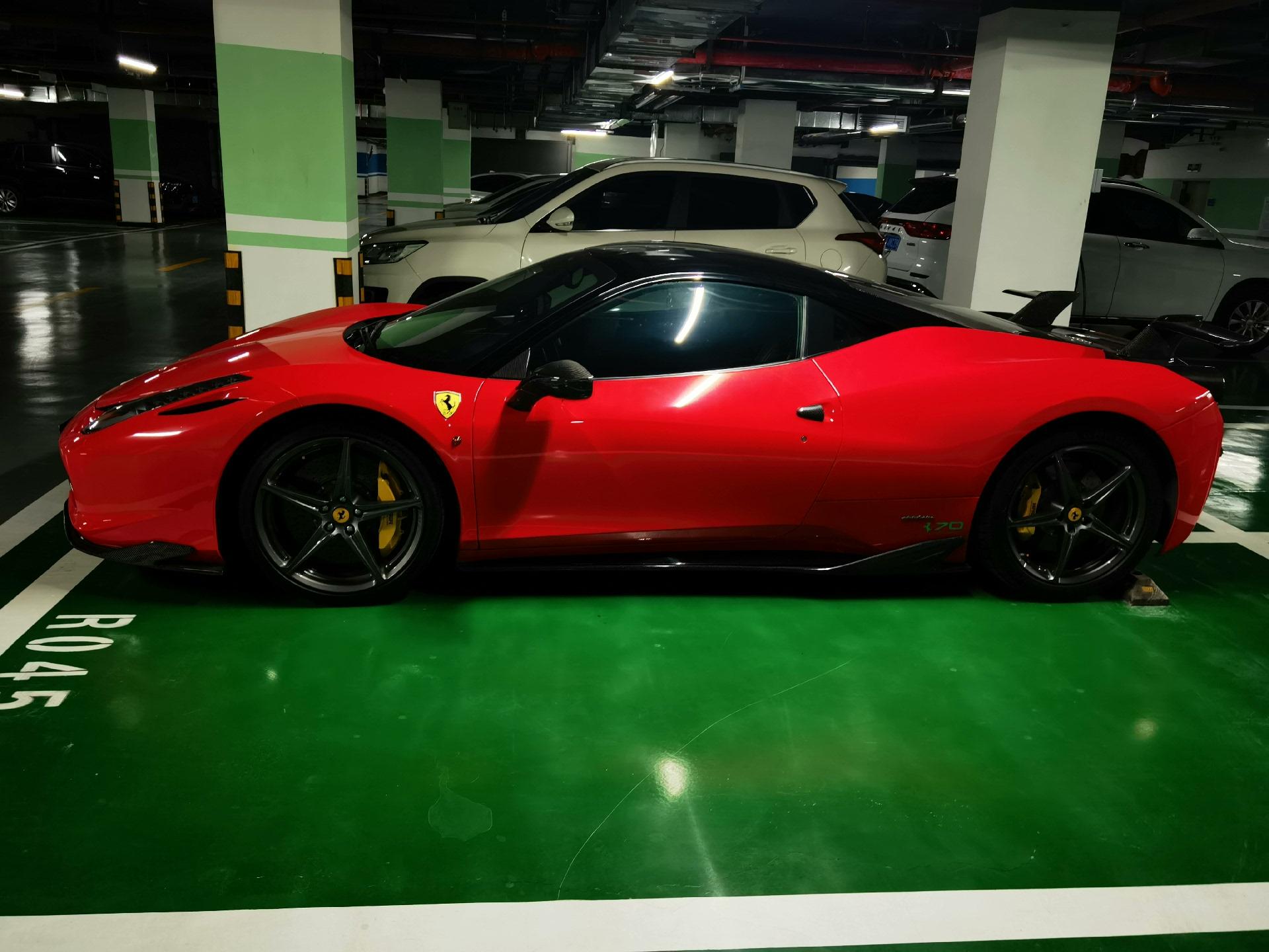 二手法拉利 458 黄色/黑色 2011款 4.5L Italia