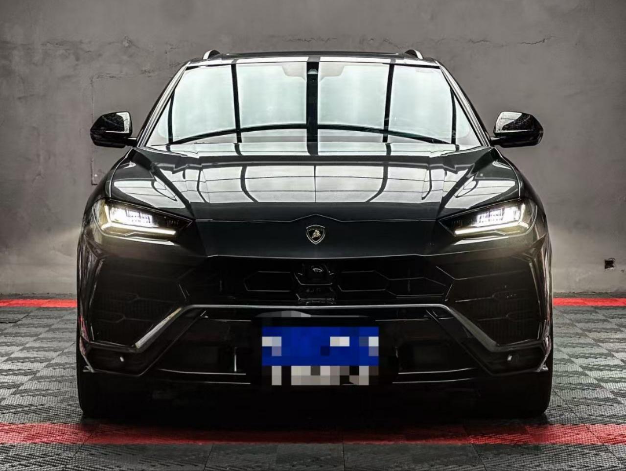 二手兰博基尼 Urus 灰色/红色 2018款 4.0T V8